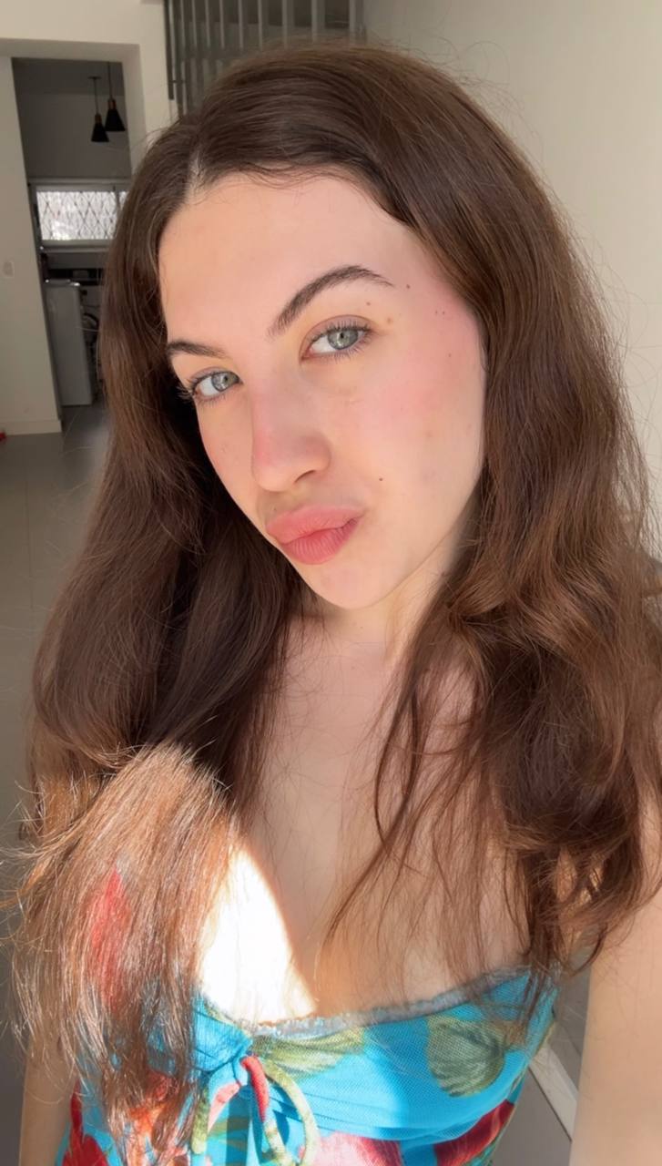 Nude girl Amber in Shenyang