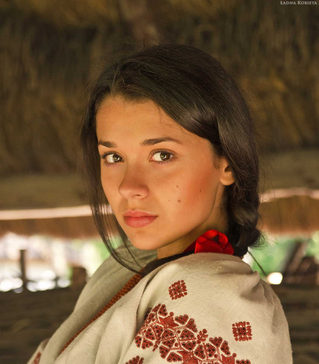 Girls in Slavic costumes in Shenyang